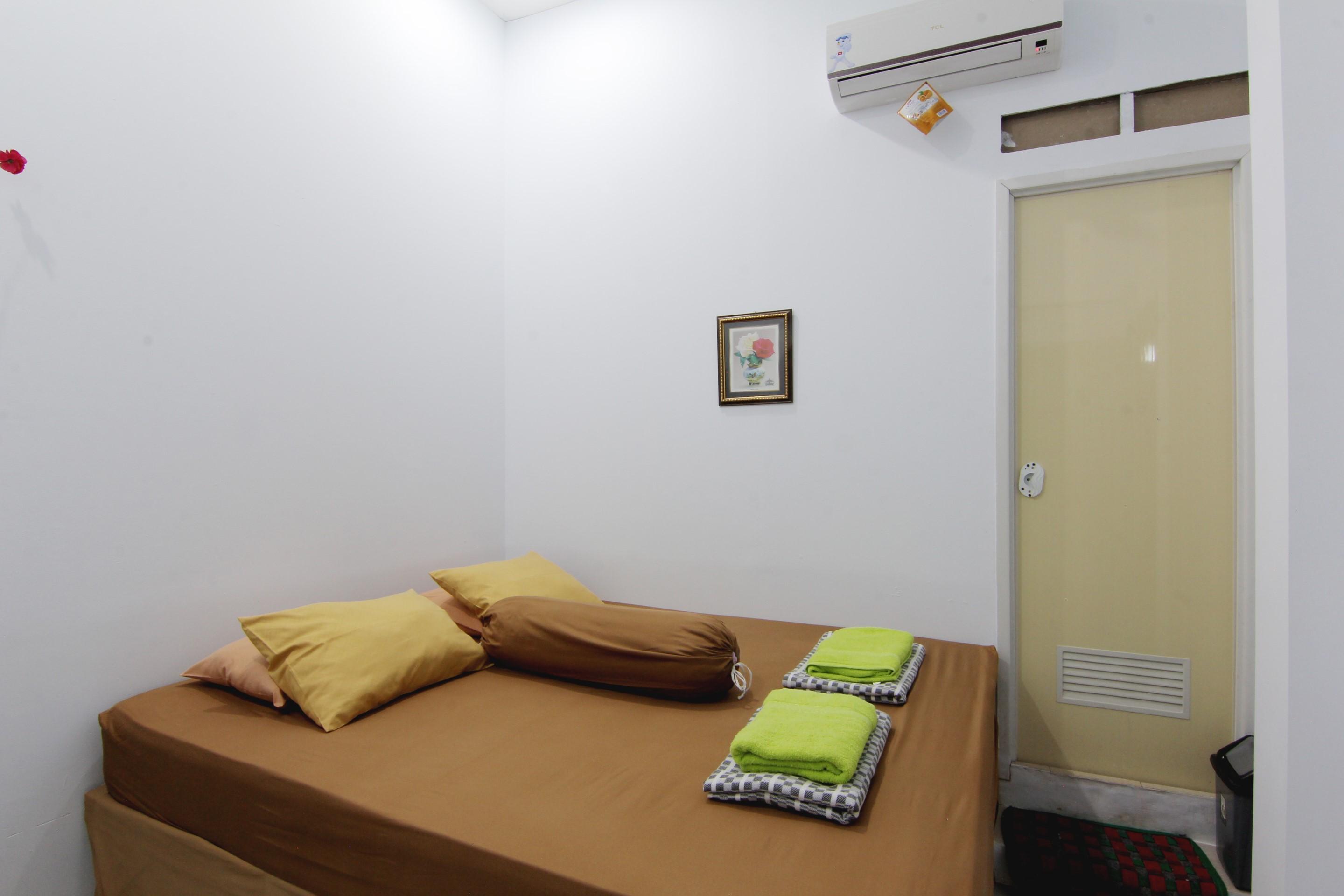 Tiga Dua Homestay Джокякарта Екстериор снимка