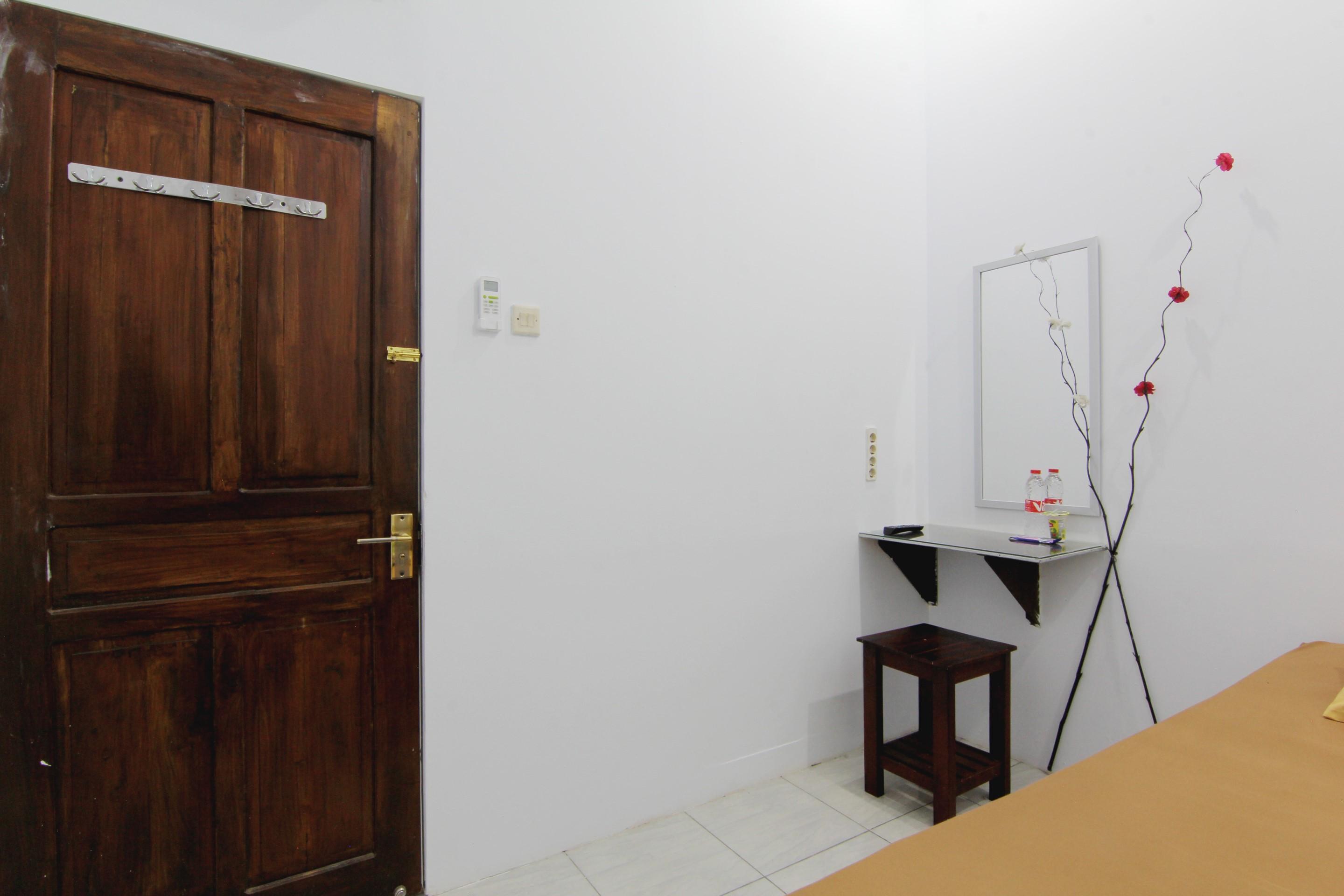 Tiga Dua Homestay Джокякарта Екстериор снимка