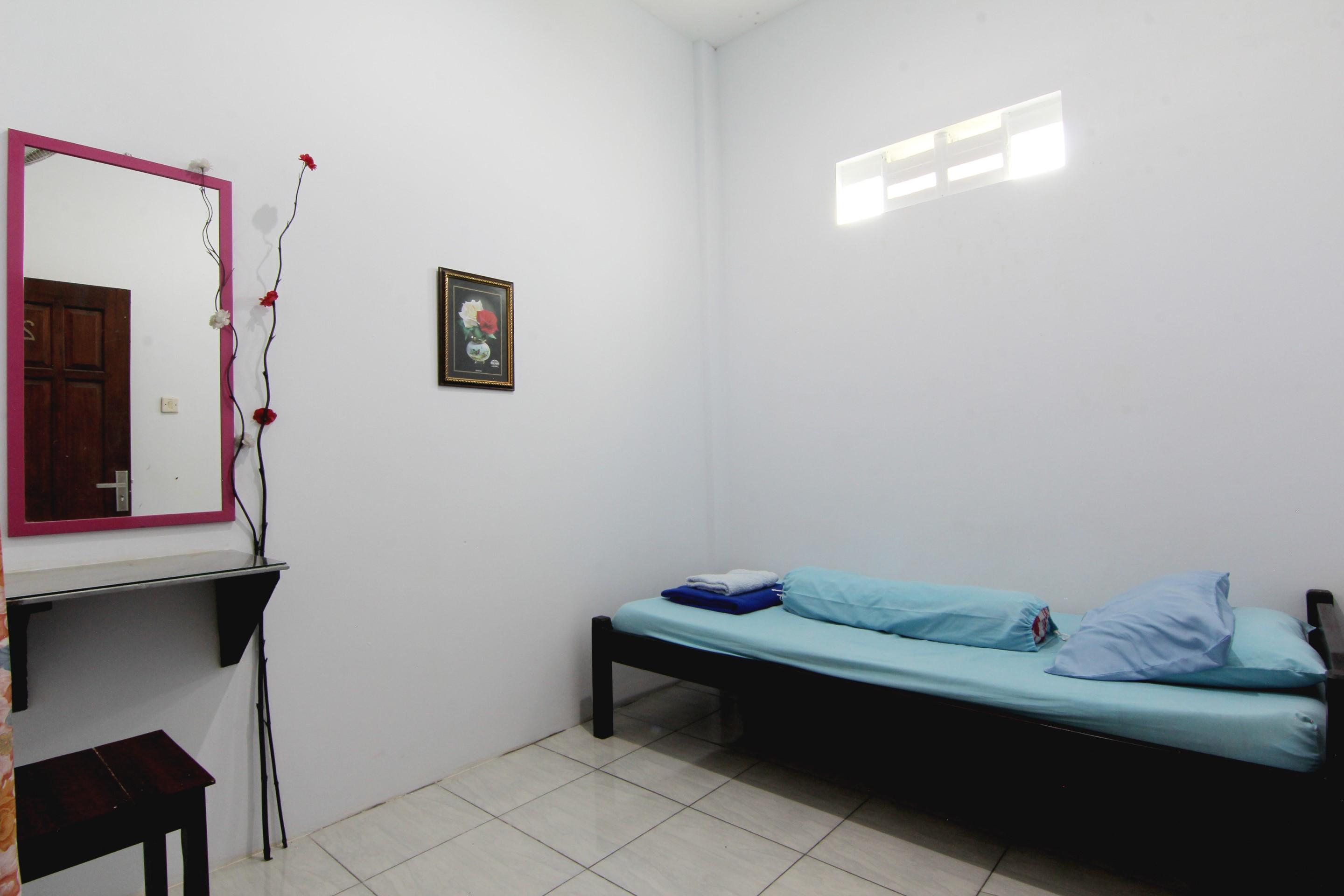Tiga Dua Homestay Джокякарта Екстериор снимка