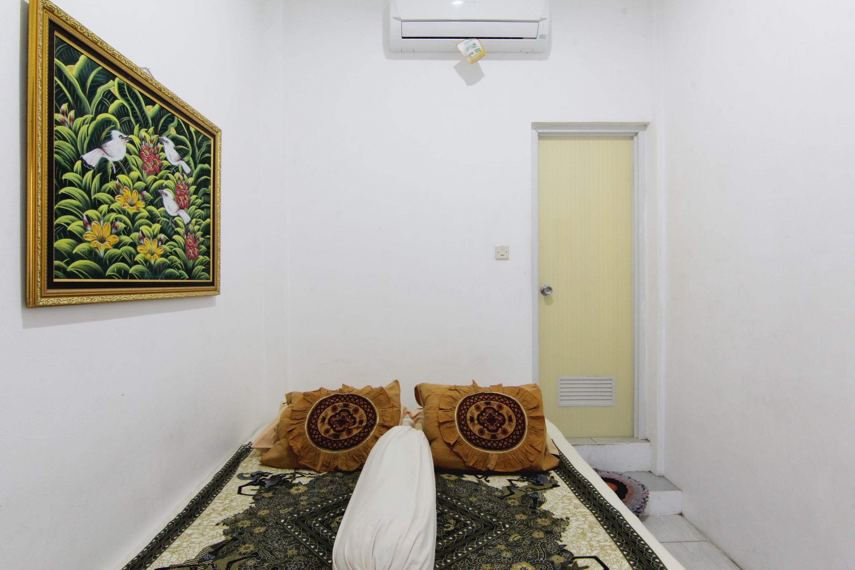 Tiga Dua Homestay Джокякарта Екстериор снимка