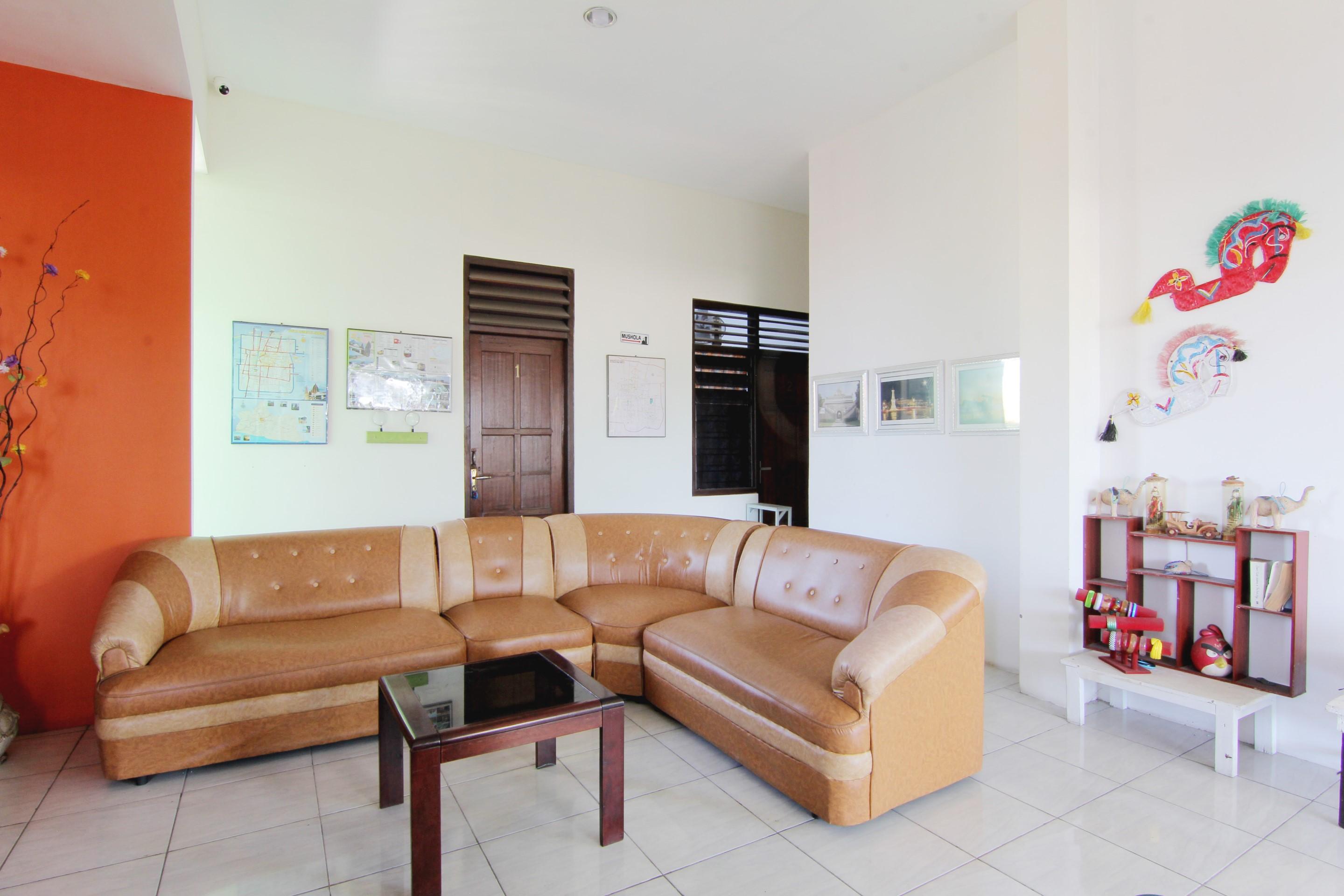 Tiga Dua Homestay Джокякарта Екстериор снимка